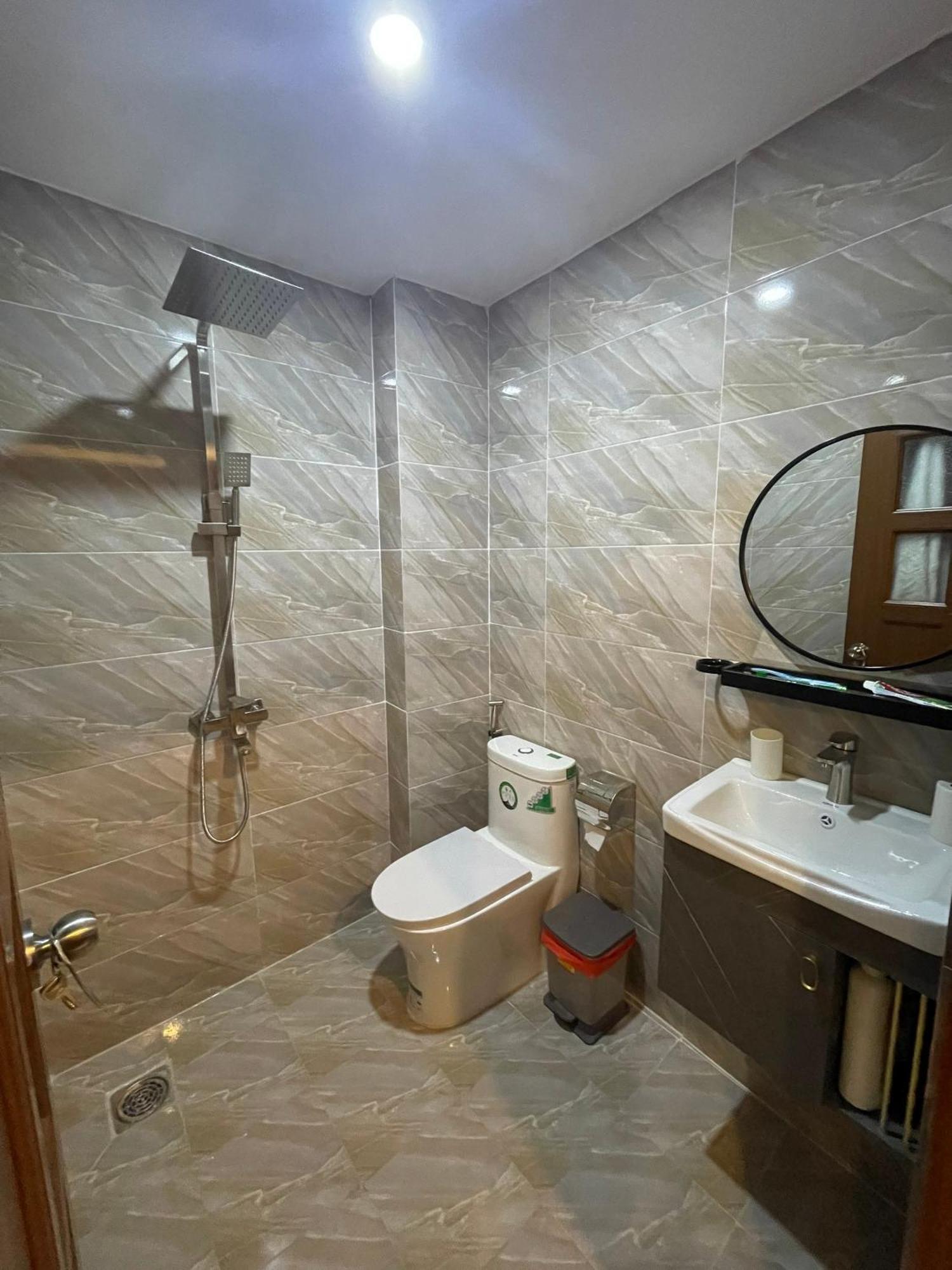 Senho Hotel Хошимин Екстериор снимка
