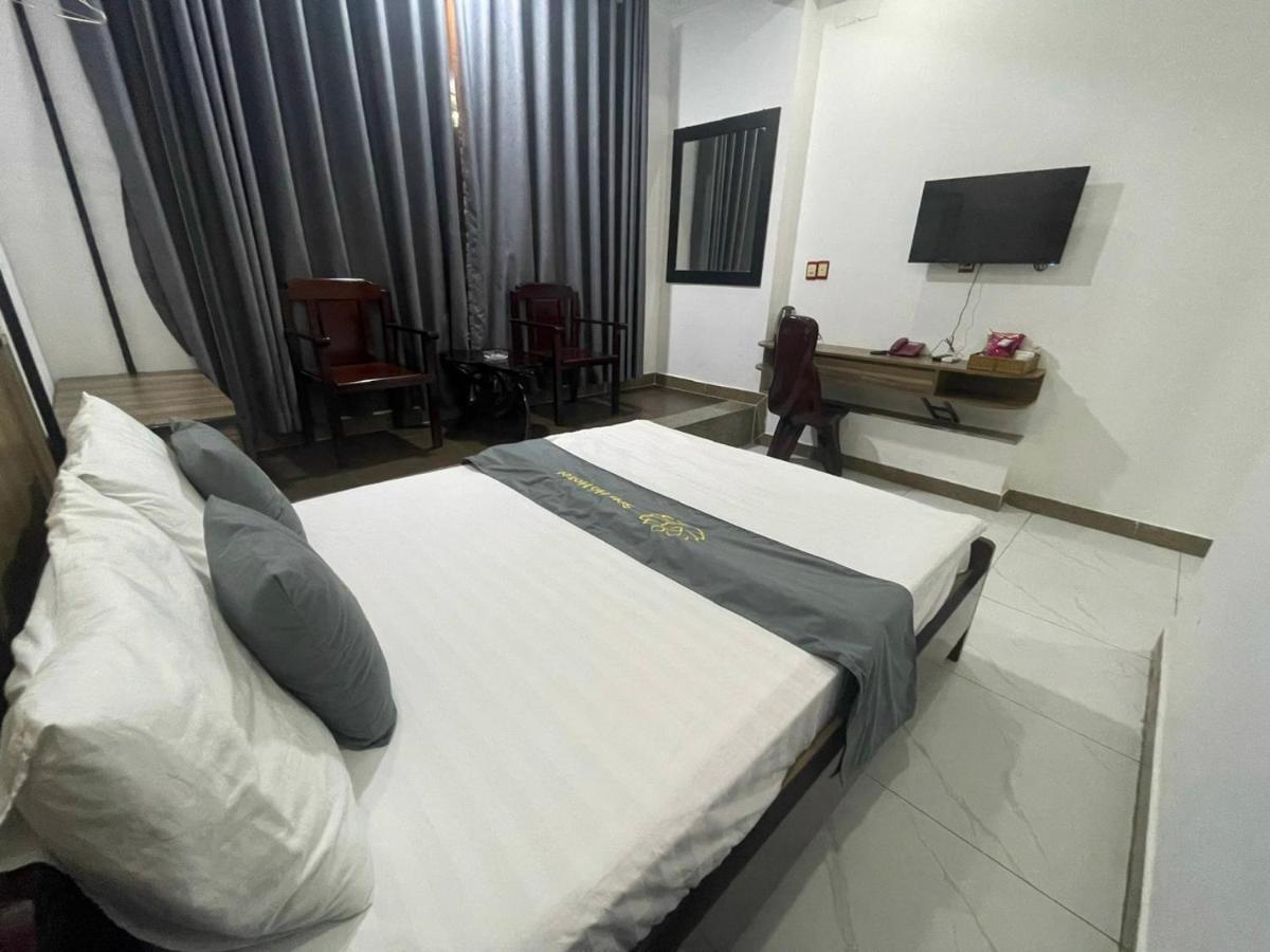 Senho Hotel Хошимин Екстериор снимка